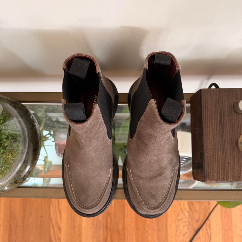 KIKIE Flat Platform Chelsea Boots - Picture 6 of 6